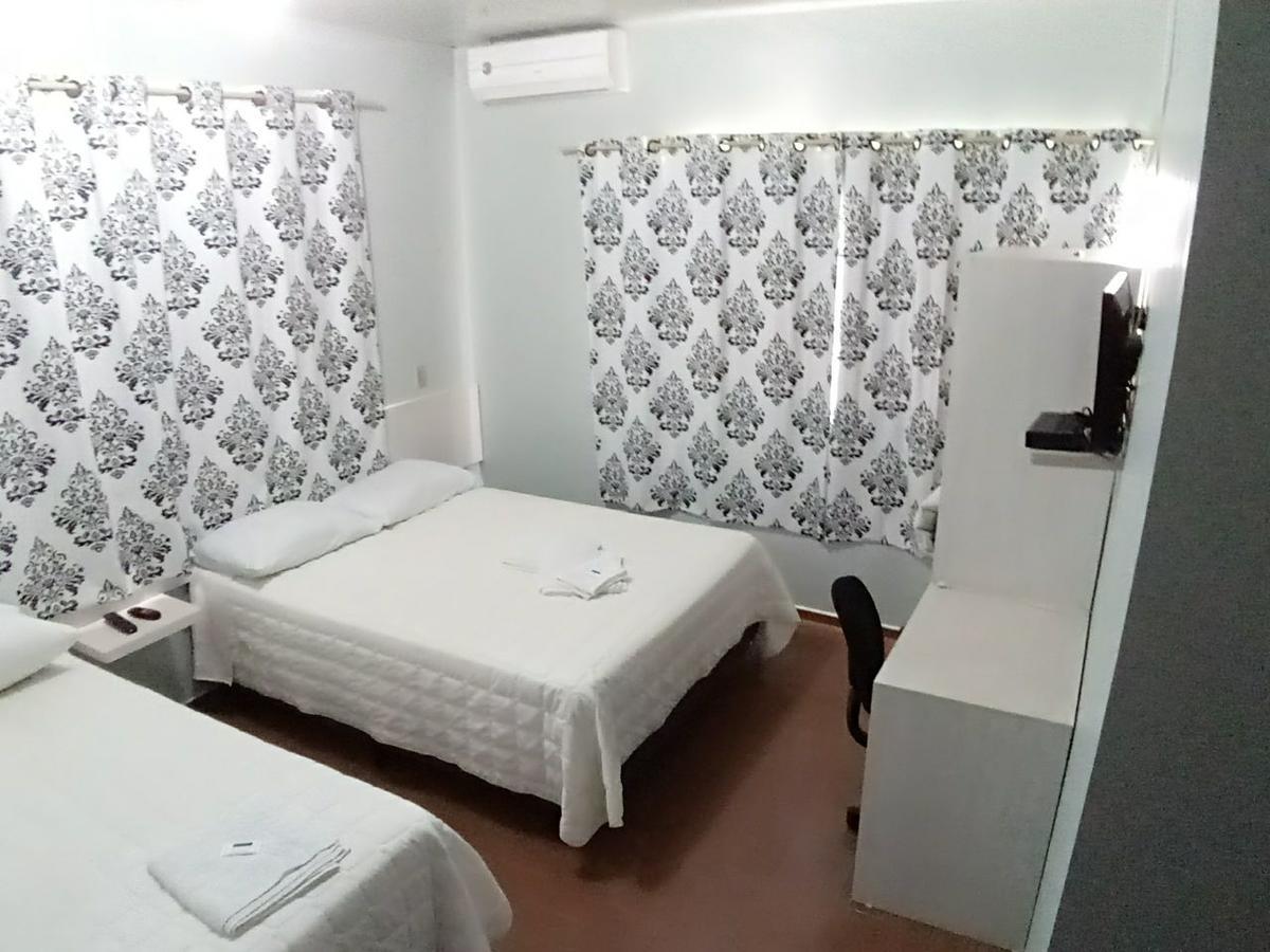 Giroto Hotel Realeza Exterior foto
